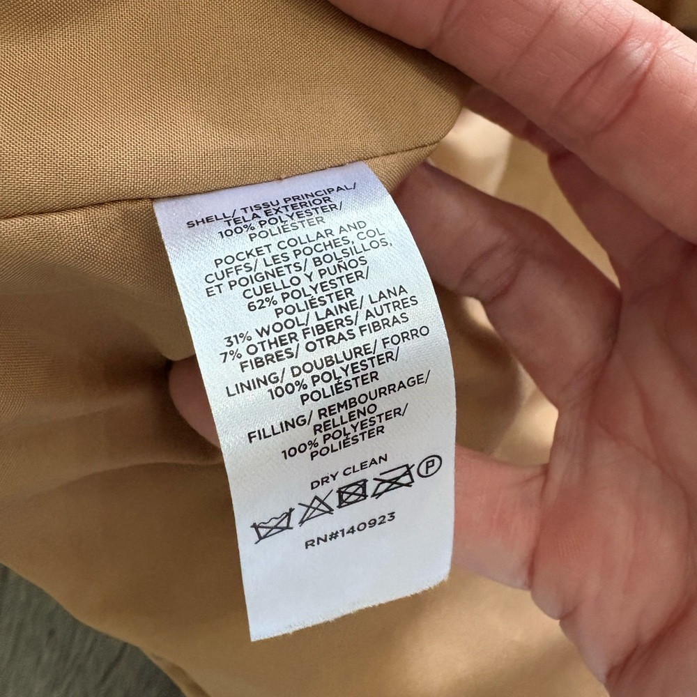Ann Taylor Weekend quilted jacket - Picture 7 of 7